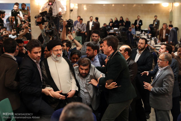 ثبت نام روحانی و رئیسی در انتخابات ریاست جمهوری