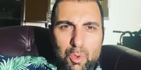 حمله تند پولاد کیمیایی به نوید محمدزاده و ترانه علیدوستی و تقدیر از زهرا امیرابراهیمی+ فیلم