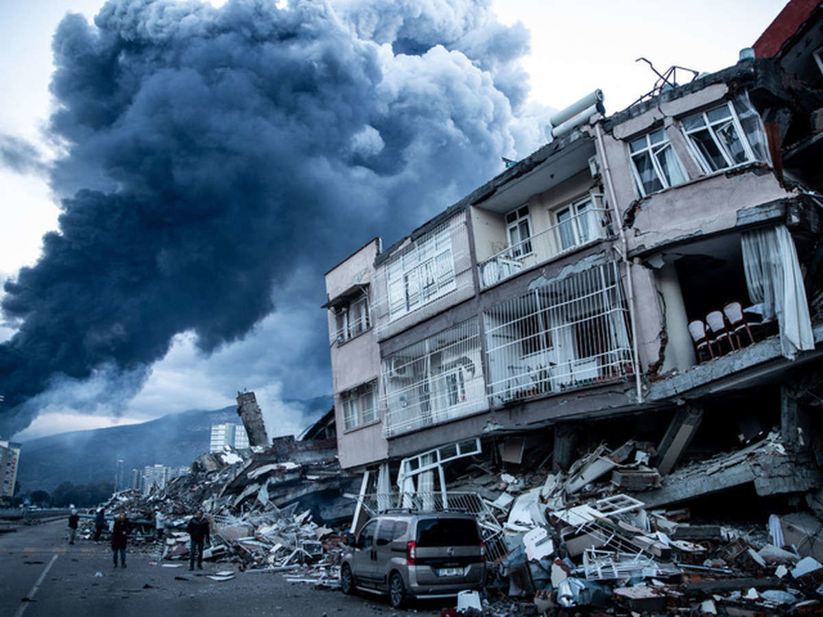 بلایی که زلزله ژاپن بر سر زندگی مردم آورد/ تصاویری از وضعیت بحرانی شهرها+عکس