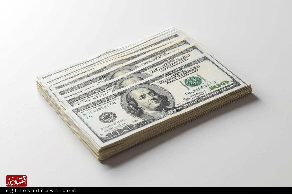 بازار ارز در مسیر پرنوسان | قیمت دلار به مرز ۱۰۵ هزار تومان رسید | سایه نگرانی بر بازار