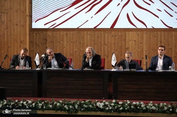 مطهرنیا: اقتصاد رانتی، تحریم و فساد، کشور را تضعیف کرده / خانیکی: جامعه ایران، تحت فشار تبعیض و نابرابری، ترومایی شده است
