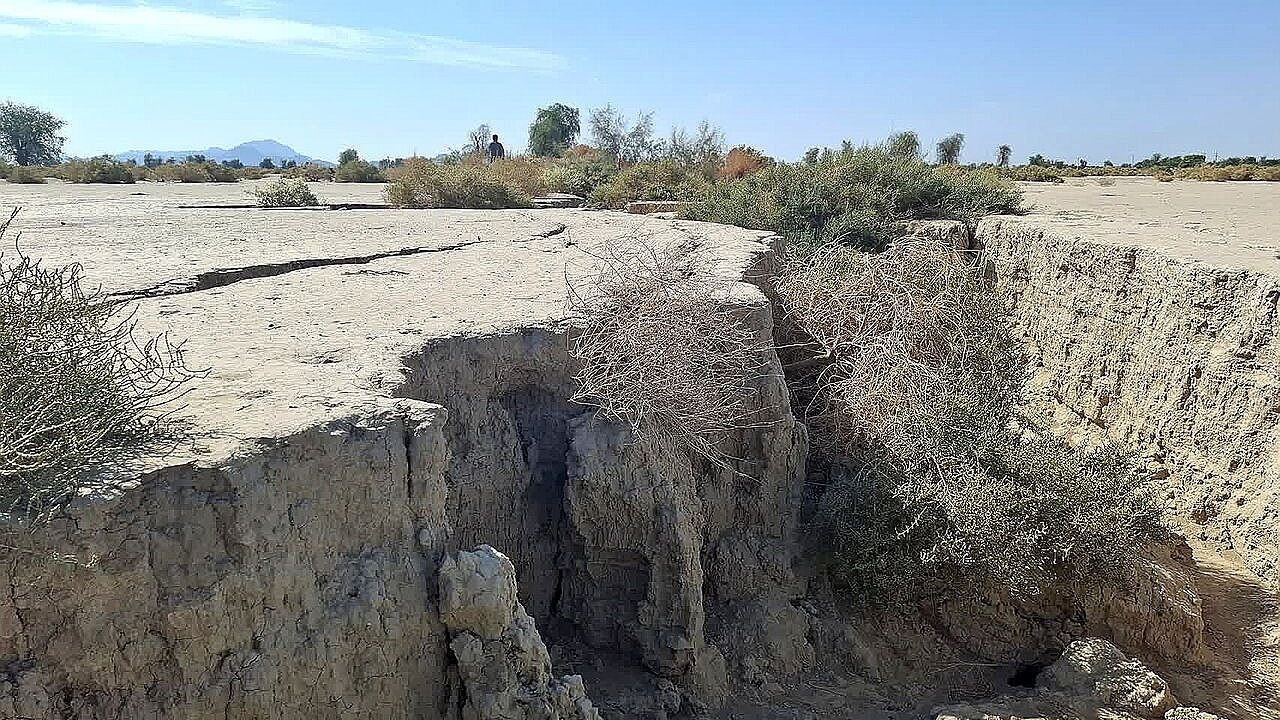 تهدید فرونشست جدی‌تر شد / احتمال جابه‌جایی میلیون‌ها نفر در استان‌های اصفهان و کرمان