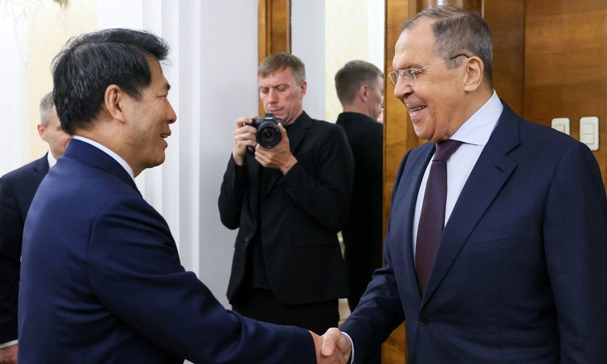 راه‌حل سیاسی جنگ اوکراین؛ محور گفتگوی مقامات چین و روسیه 
