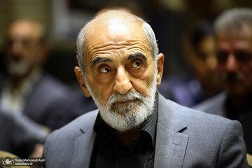 یادداشت جدید حسین شریعتمداری درباره حجاب / مسئولان در دولت، قوه قضائیه و مجلس فریب خوردند