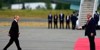 ترامپ بخاطر این عکس از نشست آلاسکا مسخره شد