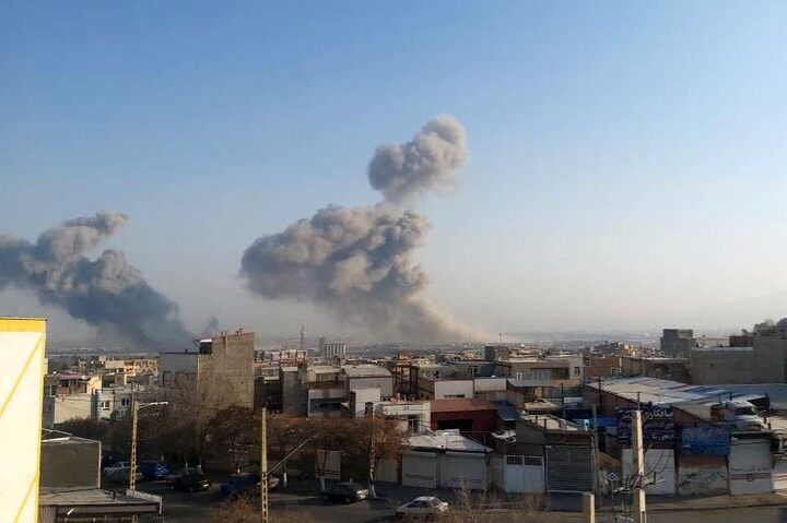 حمله آمریکا و اسرائیل به مناطقی از اصفهان/ پدافند فعال شد