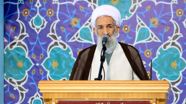 امام‌جمعه ساری: تاریخ نشان داده که بر موج اعتراضات به حق، عده‌ای که دلشان برای ملت نمی‌سوزد، سوار می‌شوند / حساب آشوبگران و اغتشاشگران از مطالبات درست جدا شود