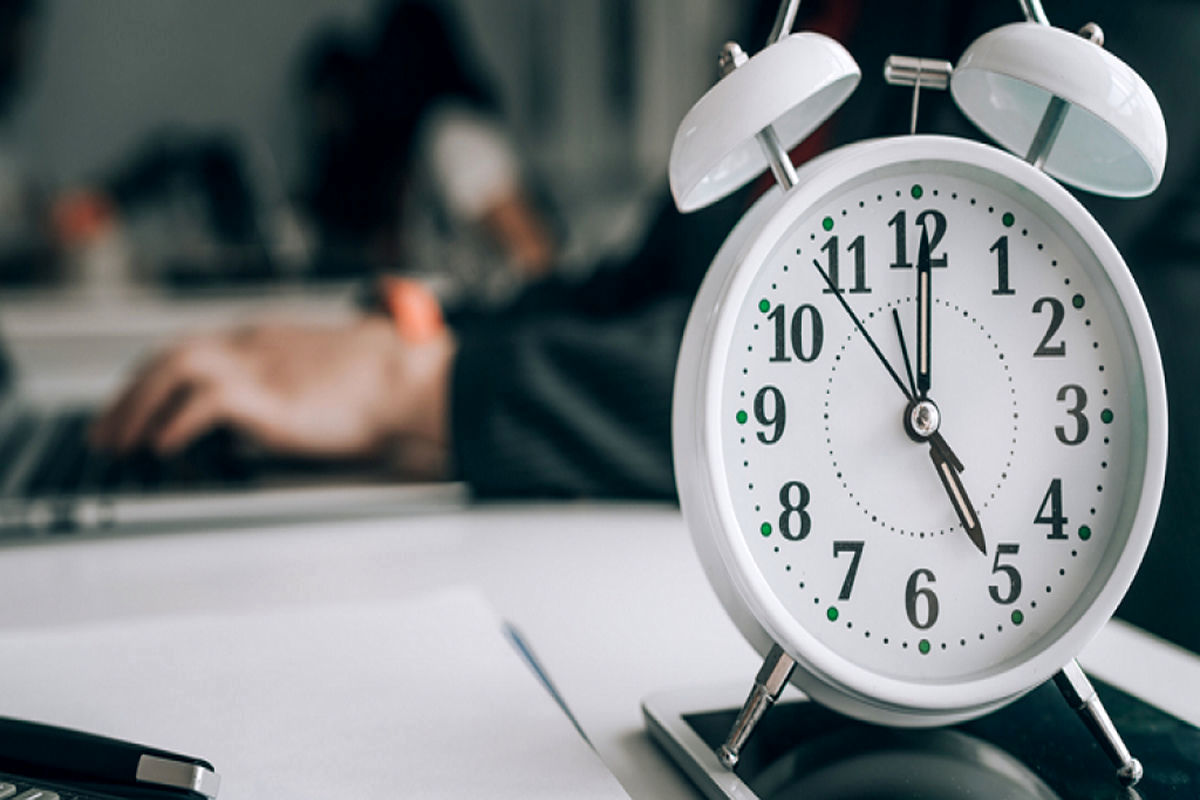 فوری / ساعت کار ادارات تغییر می‌کند / الزام کاهش 30 درصدی مصرف برق توسط کارمندان