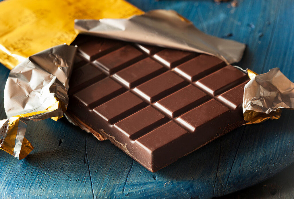 علت زیاد خوردن شکلات، کمبود این ماده معدنی در بدن است