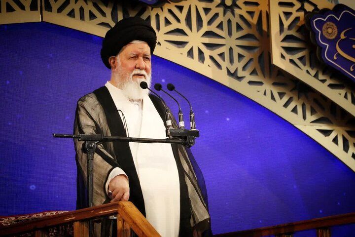 علم‌الهدی: تبلیغ می‌کنند که به سخنان رهبری توجه نکنید / با مکانیزم ماشه می‌خواهند روحیه مردم و جبهه اقتصادی را تخریب کنند