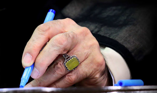 موافقت رهبر انقلاب با عفو یا تخفیف و تبدیل مجازات بیش از دو هزار نفر از محکومان 