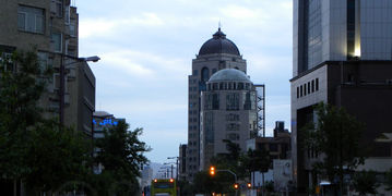 قیمت مسکن در «وال استریت» تهران | از ریزمتراژهای 9 میلیاردی تا نوسازهای بالای 15 میلیارد تومان+ جدول