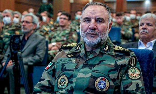 فرمانده نیروی زمینی ارتش: هیچ دشمنی جرأت نگاه چپ به ایران را ندارد/  امنیت در تمامی مرزها برقرار است
