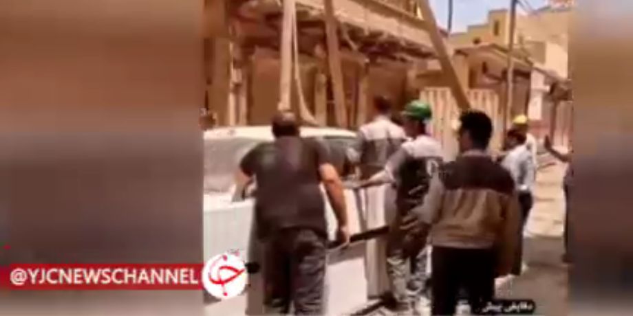خودروهای پارکینگ بالای متروپل سالم پایین آورده شدند! + فیلم