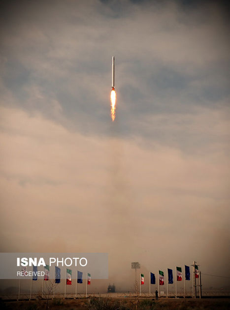 «پرتاب نور»| تصاویر نخستین پرتاب موفق ماهواره نظامی ایران به فضا