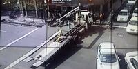 هشدار جدی نسبت به احتمال سقوط جرثقیل در خیابان‌ شریعتی تهران 