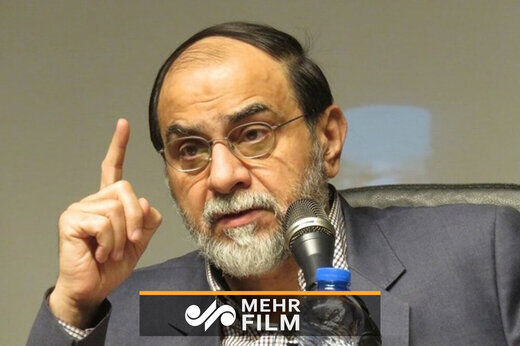 رحیم پور ازغدی: رهبری اگر دستور جنگ یا صلح می دهند باید در دنیا و آخرت پاسخگو باشند