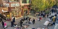 پیاده‌روها در قُرق دستفروش‌ها | علامت سؤال درباره ترکیب جمعیتی دستفروش‌های پایتخت | دنیا دستفروش را حذف نکرد، برایش قاعده نوشت