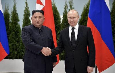 استقبال رسمی رهبر کره شمالی از پوتین+ فیلم