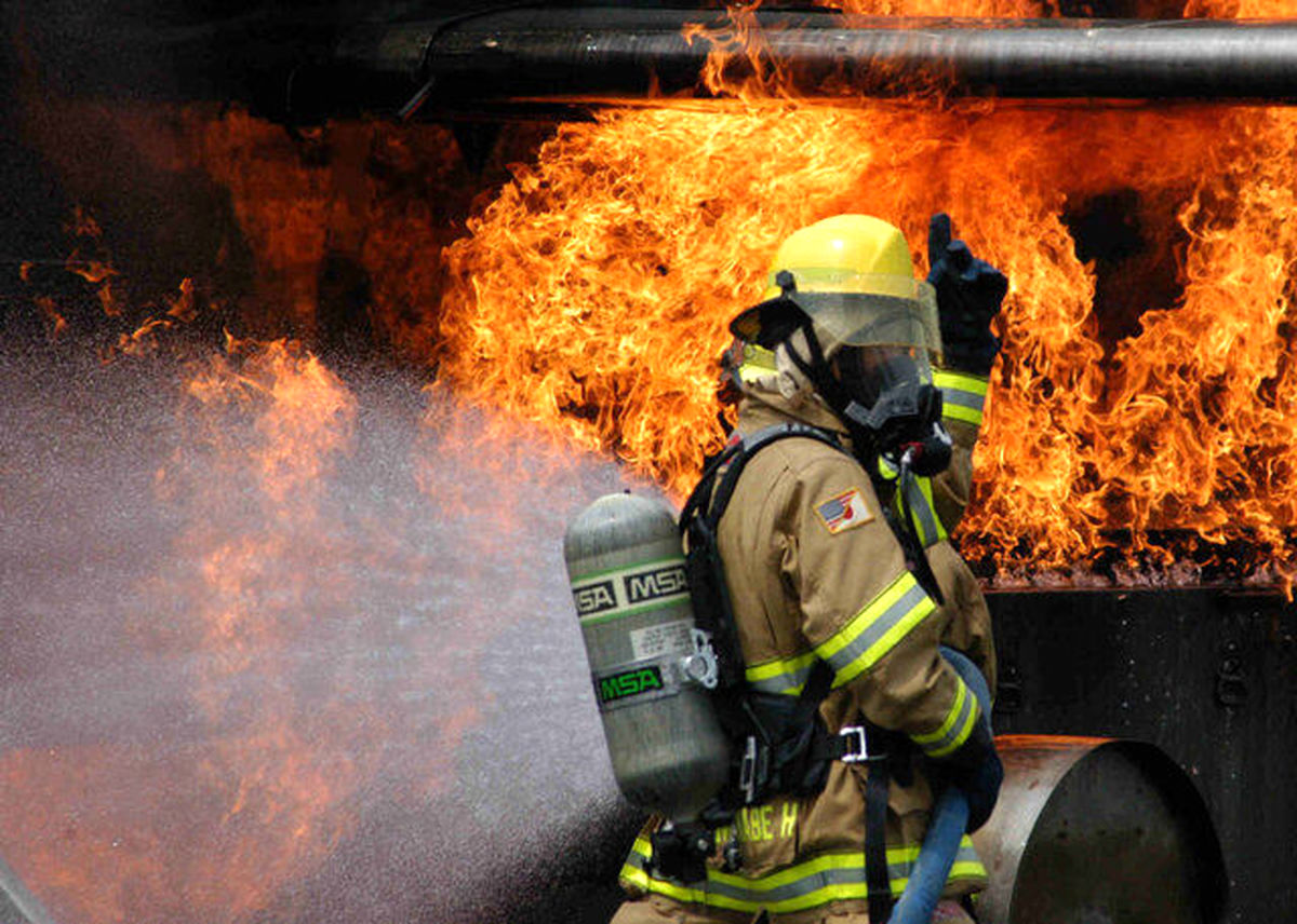 علت  آتش‌سوزی مهیب در پتروشیمی گلپایگان اعلام شد