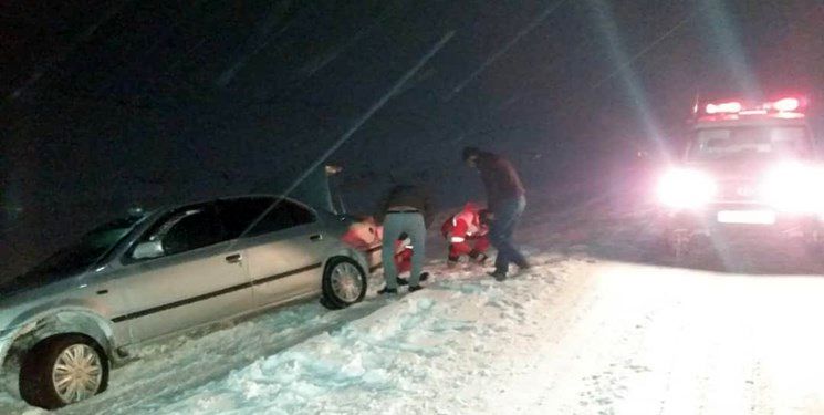 فوت ۳ سرنشین خودروی گرفتار در برف و کولاک دامغان