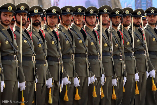 مراسم مشترک دانش‌آموختگی دانشجویان دانشگاه‌های افسری ارتش