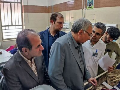 وزیر بهداشت از مجروحان حادثه تروریستی سیستان و بلوچستان عیادت کرد 