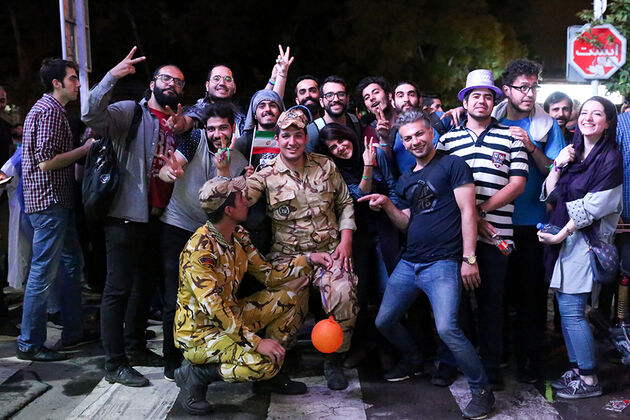 جشن و شادی مردم تهران برای پیروزی حسن روحانی