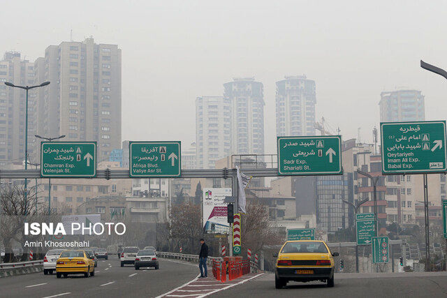تهران همچنان در وضعیت «قرمز»/ هوای پایتخت برای همه ناسالم است