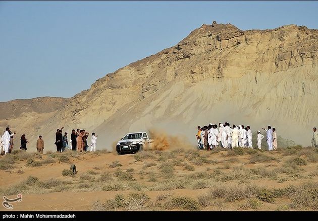 مسابقه خودروهای آفرود در چابهار