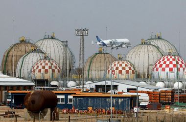 تهدیدات جدی جنگ خاورمیانه برای بازارهای جهانی؛ از افزایش قیمت بنزین تا آسیب به زیرساخت های دیجیتال