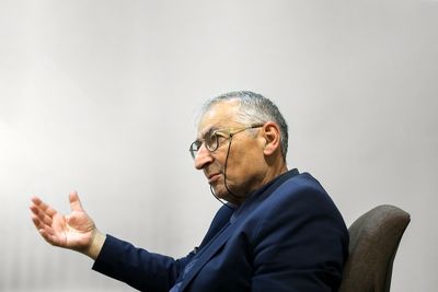 زیباکلام: نیروهای قدرتمندی در درون نظام نمی خواهند فیلترینگ رفع شود | پزشکیان اختیاری برای رفع فیلتر ندارد 3