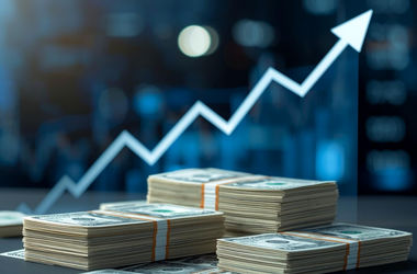 دلار در قله تاریخی | افزایش قیمت 2440 تومانی در یک روز | دلار مبادله‌ای 32 هزار تومان گران شد