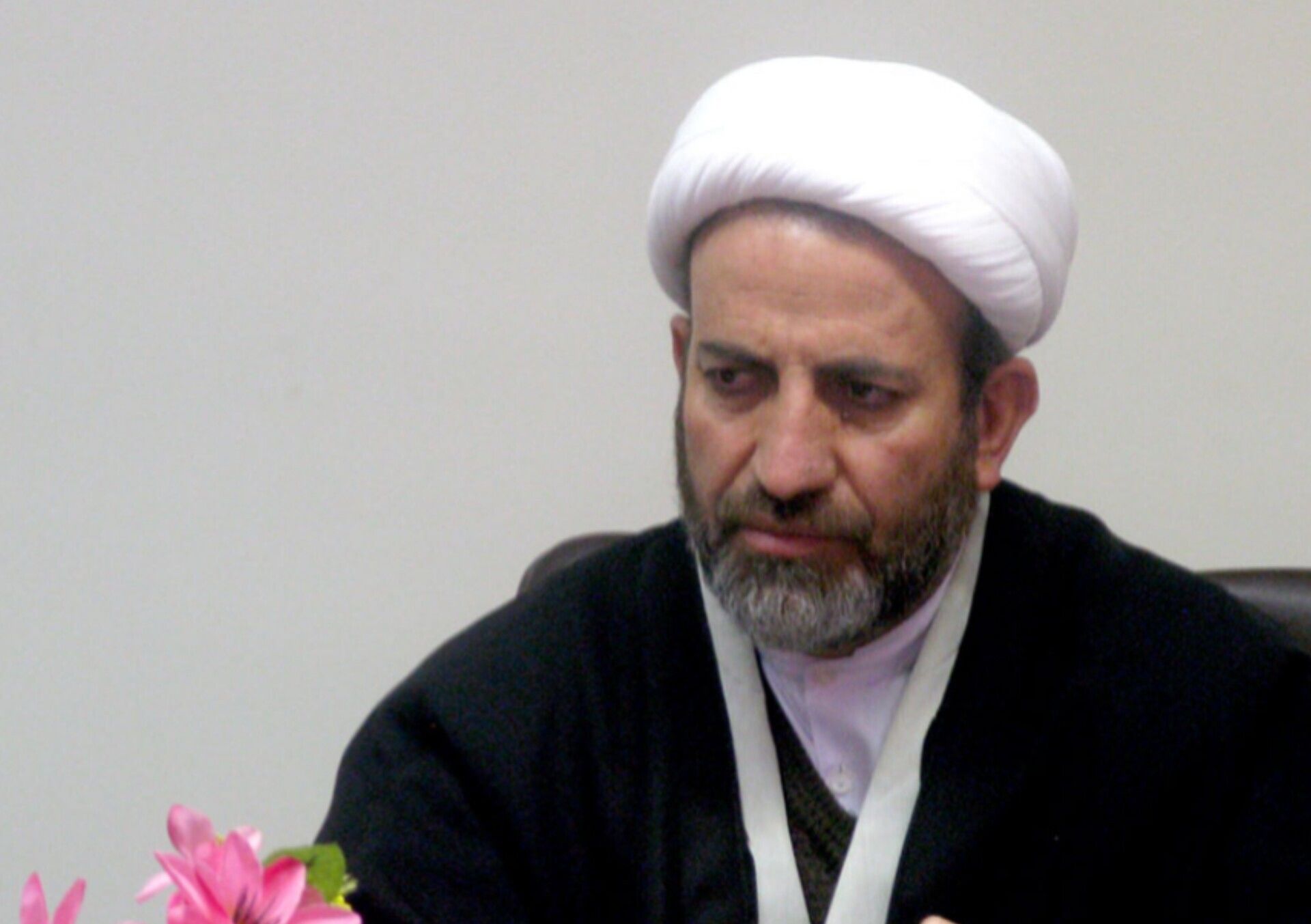 نماینده مجلس: دشمن در حال تقویت سامانه موشکی و ضدموشکیاش است / میداند اگر الان حمله کند، تمام پایگاههایش را در خلیج فارس نابود میکنیم