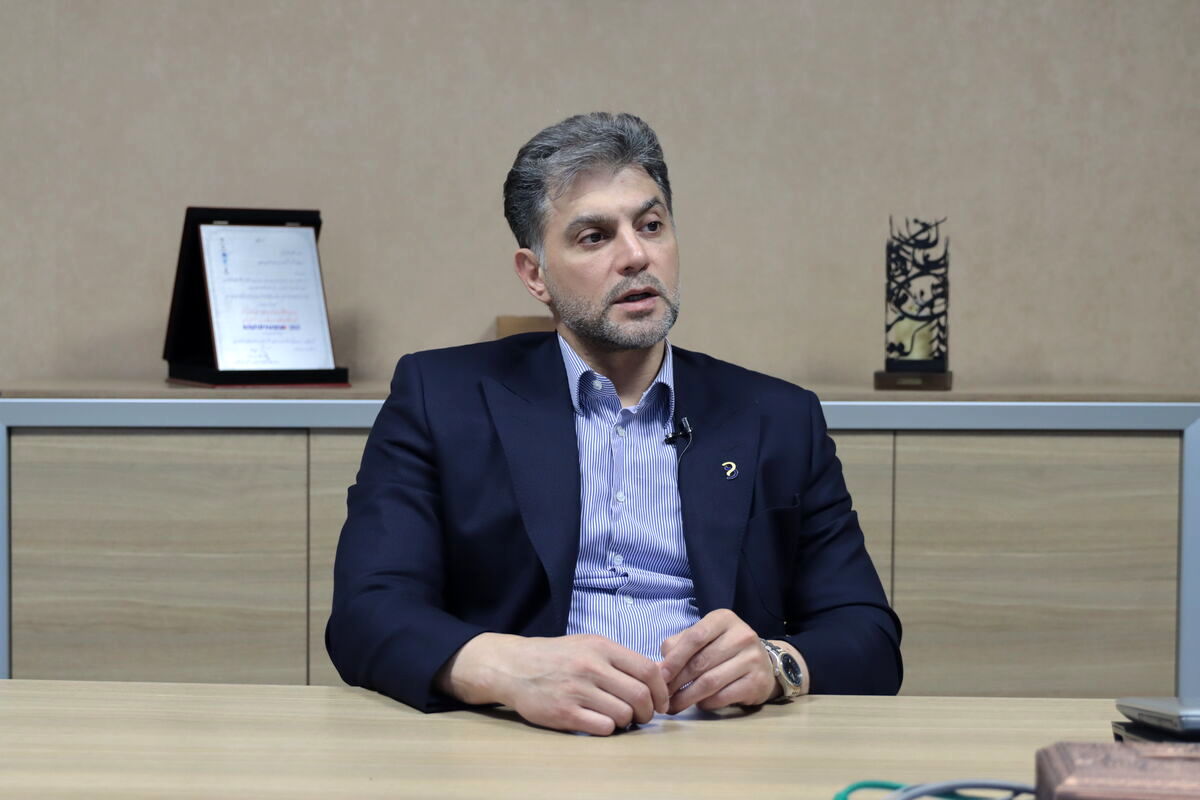 سناریوهای بدبینانه و خوشبینانه پیش روی بازار ارز و سهام | میرمعینی: اسنپ بک در فاز نخست آثار روانی دارد اما...