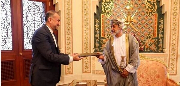 پیام مکتوب رئیسی به سلطان عمان تحویل داده شد/ این پیام درباره چیست؟
