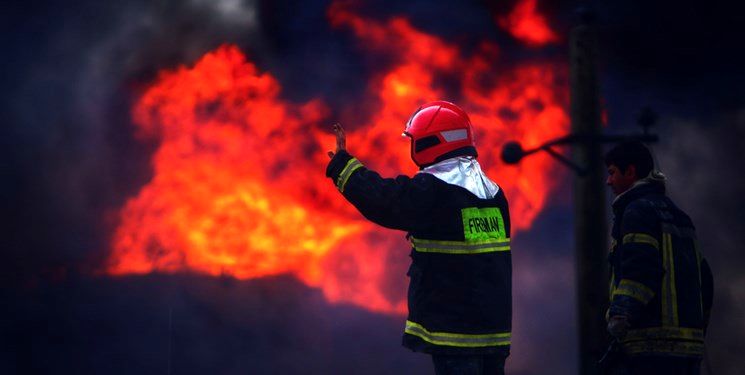 جزئیات حریق گسترده لوله اصلی گاز در محله مرتضی گرد تهران/توضیحات سخنگوی آتش‌نشانی
