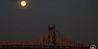تصاویری بی نظیر از قرص کامل ماه در آسمان نیویورک+ عکس