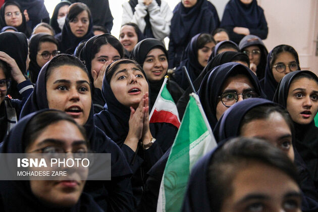 تماشای فینال آسیا در مدارس مشهد