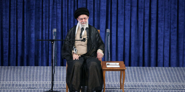 رهبر انقلاب: هیچ منفعتی برای امت اسلامی بالاتر از اتحاد نیست