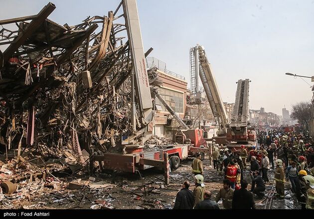 فرو ریختن ساختمان پلاسکو تهران