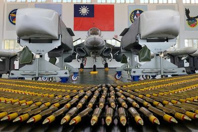 مهر تایید وزارت خارجه آمریکا برای فروش یک بسته تسلیحاتی به تایوان 