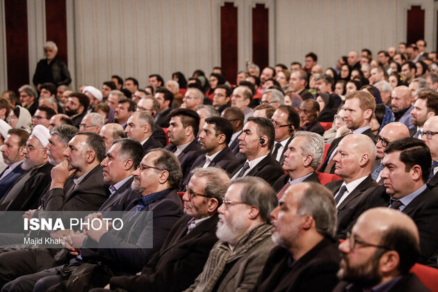 تصاویر سی‌و‌هفتمین جایزه کتاب سال