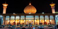 عکسی از بازیگر هالیوودی با چادر گل‌گلی در صحن شاهچراغ