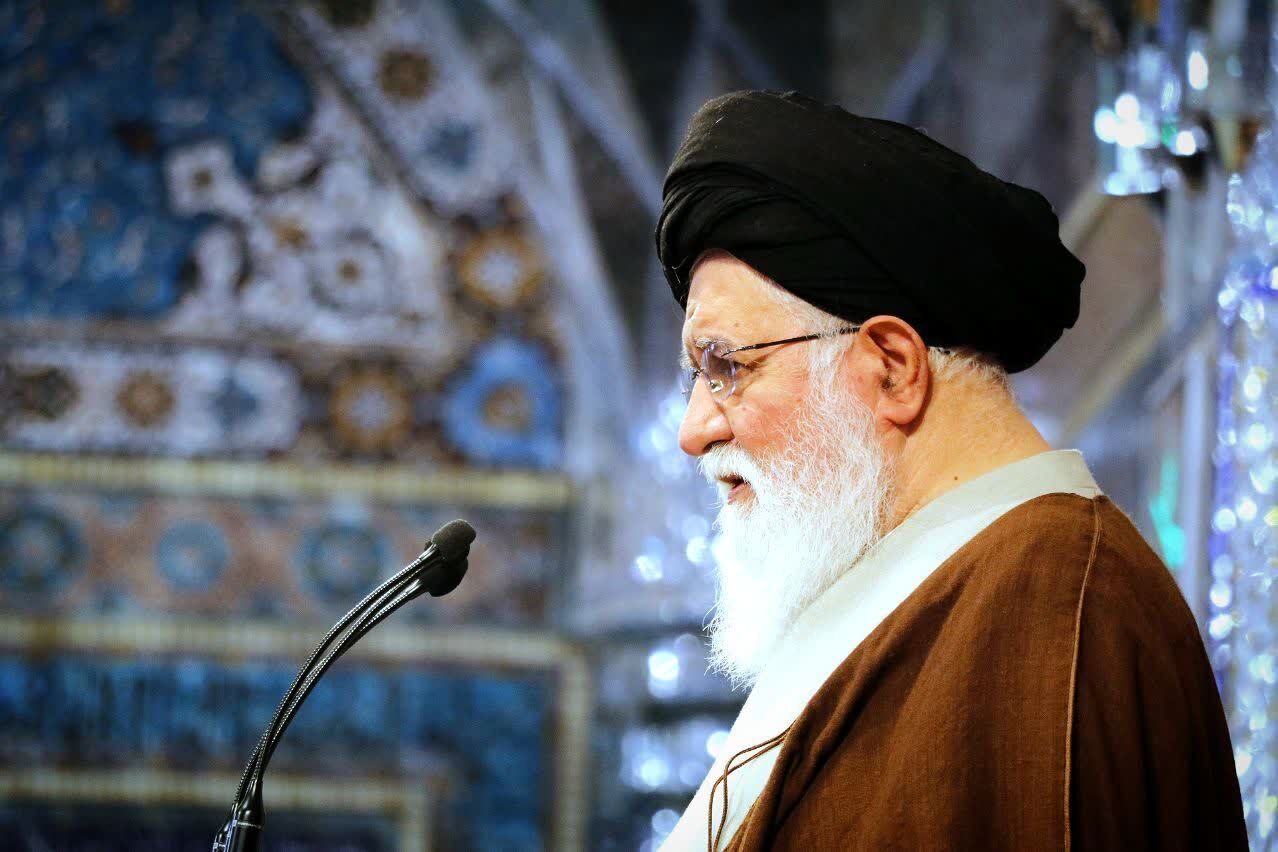 علم‌الهدی: شیطان نوآوری ندارد، آمریکا هم ندارد / منافقین باعث شهادت 17 هزار نفر بیگناه شدند