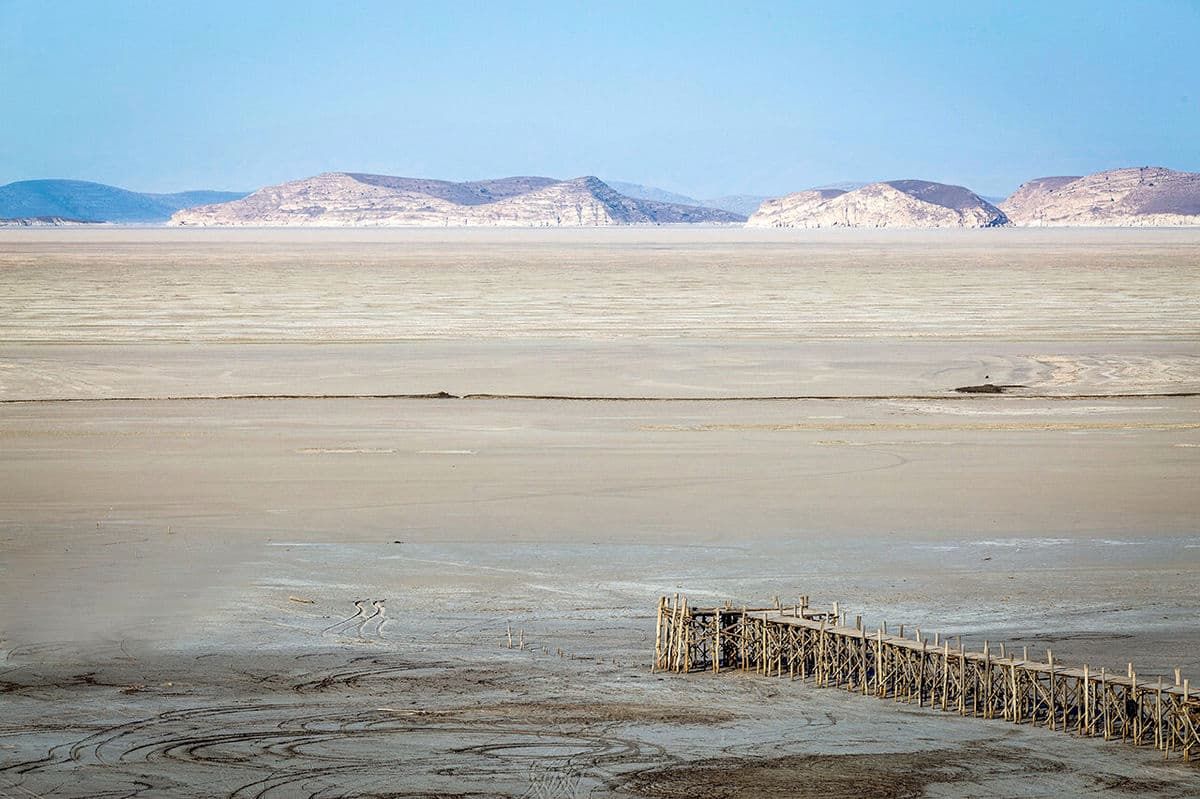 علت جوشیدن چشمه دریاچه ارومیه چه بود؟+ فیلم