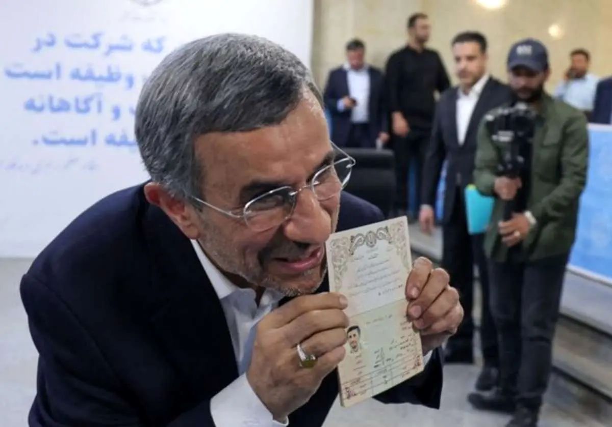 محمود احمدی‌نژاد سکوتش را شکست/ نامه مهم به صداوسیما/ ظریف رئیس دولت بهار را عصبانی کرد+فیلم