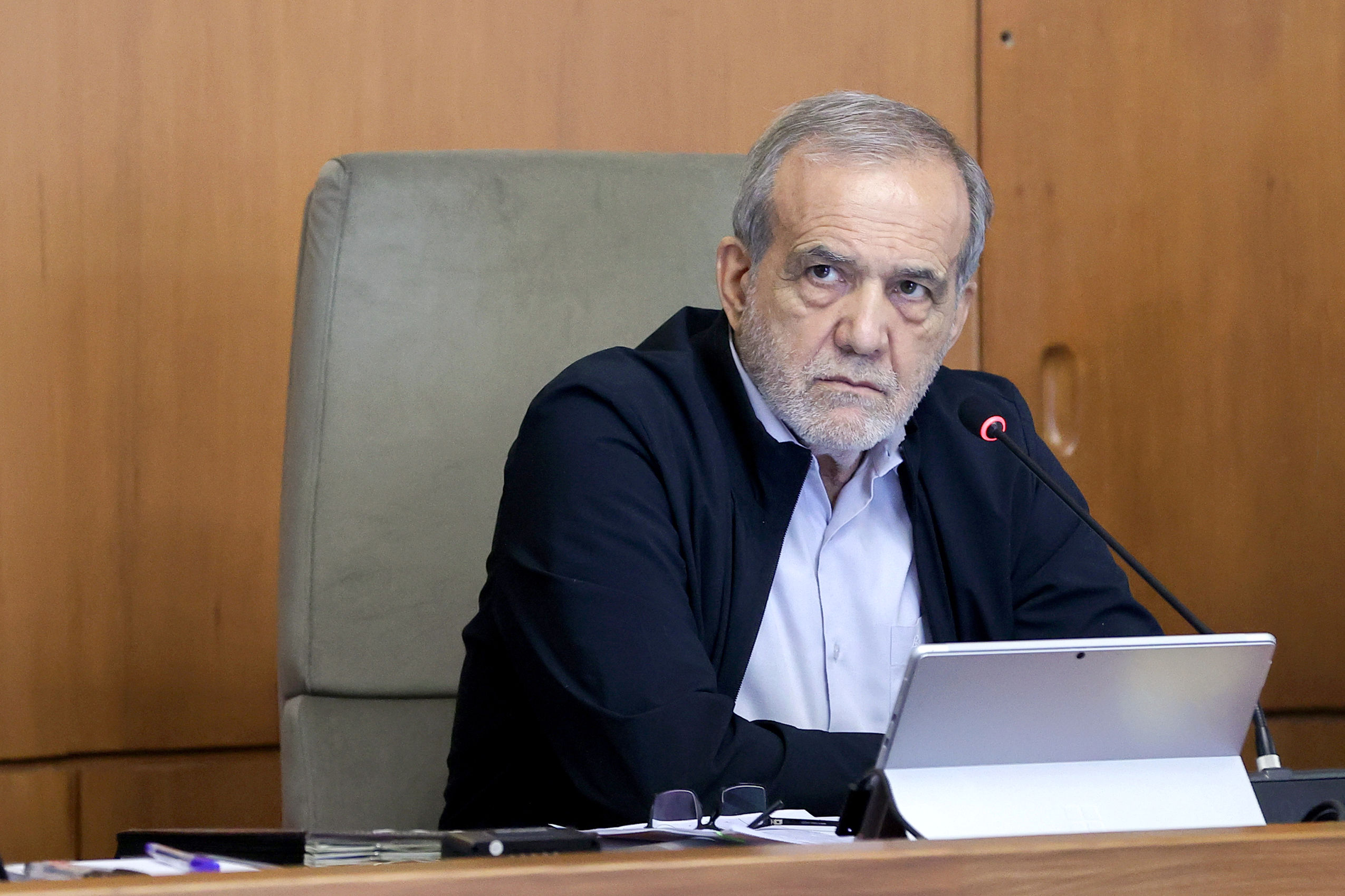 پزشکیان: انتقال پایتخت انتخاب نیست، اجبار است | وای بر نمازگزارانی که ریا می کنند و به معیشت مردم توجه ندارند