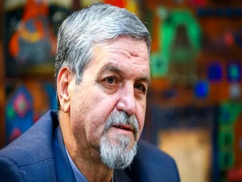 واکنش کواکبیان به آزادی 115 زندانی سیاسی / بازنگری قانون اساسی در دستور کار قرار گیرد