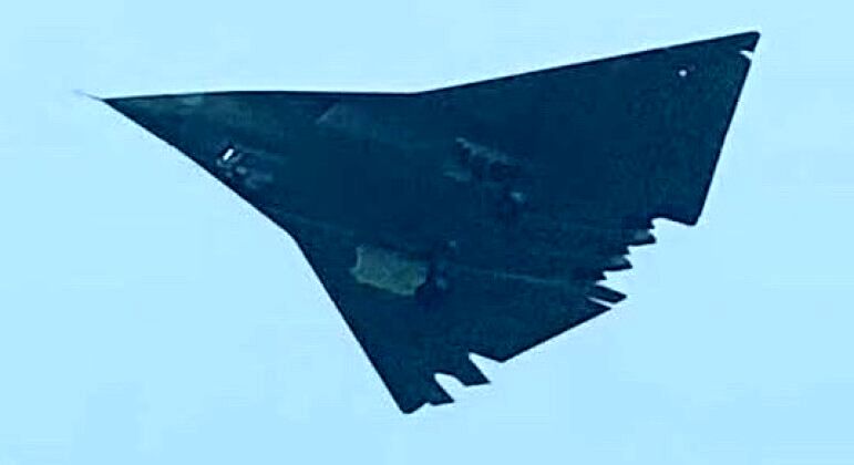 جنگنده نسل ششم چین به پرواز درآمد /زرادخانه‌ای مخوف در شکم اژدها